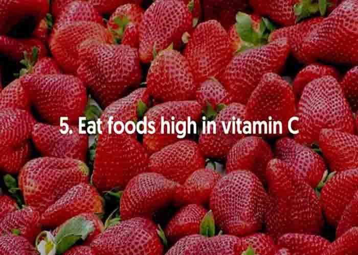 Eat foods with Vitamin C to make skin look younger