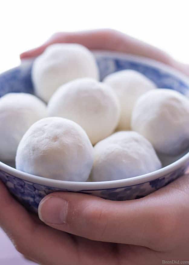 Moisture Rich Milk and Honey Bath Melts, fast to mix without any special equipment and a glow that rivals a proper spa visit