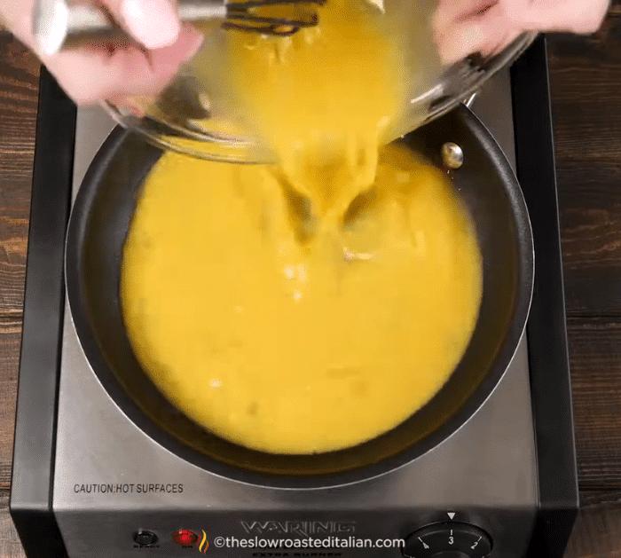 Ingredients for Bacon & Egg Breakfast Bombs