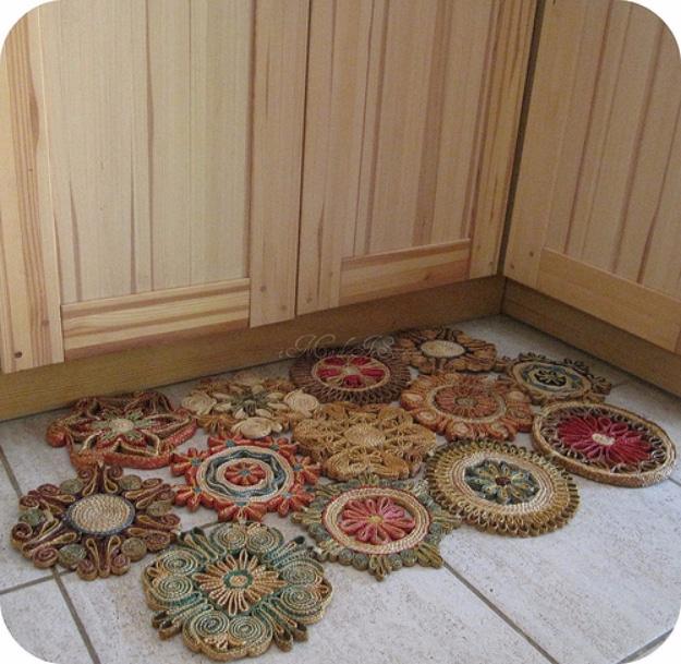 DIY Welcome Mats - Straw Trivet Doormat - Greet Guests in Style with These Easy and Cheap Home Decor Ideas for Your Entry. Doormat Tutorials for Creative Ways to Cover Your Floors