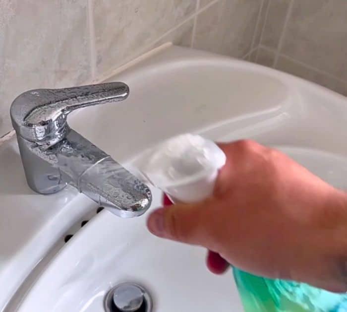 Easy Cleaning Tips and Hacks