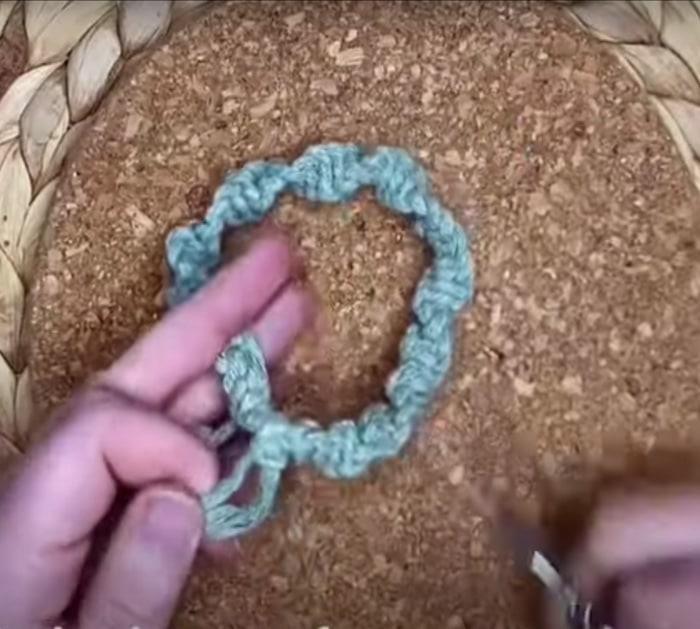 how to make macrame scrunchie from old nylon stockings