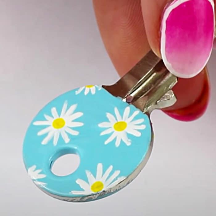 DIY Nail Polish Ideas - How To Paint Keys With Nail Polish - Ideas For Keys