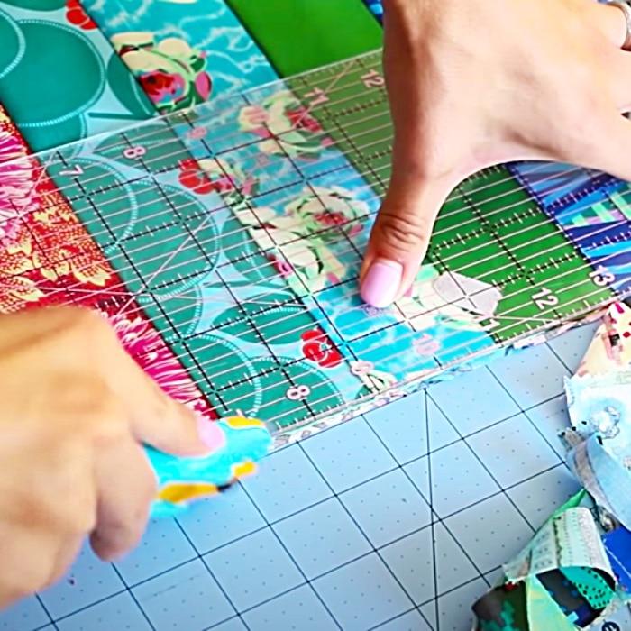 How To Sew A Jelly Roll Quilt - Beginners Quilt Pattern - Free Quilt Pattern