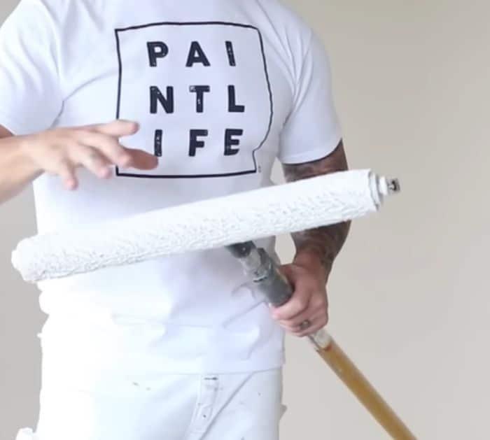 How to Paint a Ceiling in Quick and Easy Steps