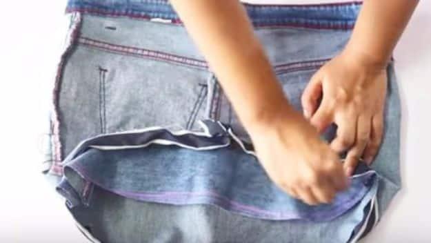 Denim Bucket Bag, a versatile idea that works in more than one room and a project worth trying if you love a good DIY
