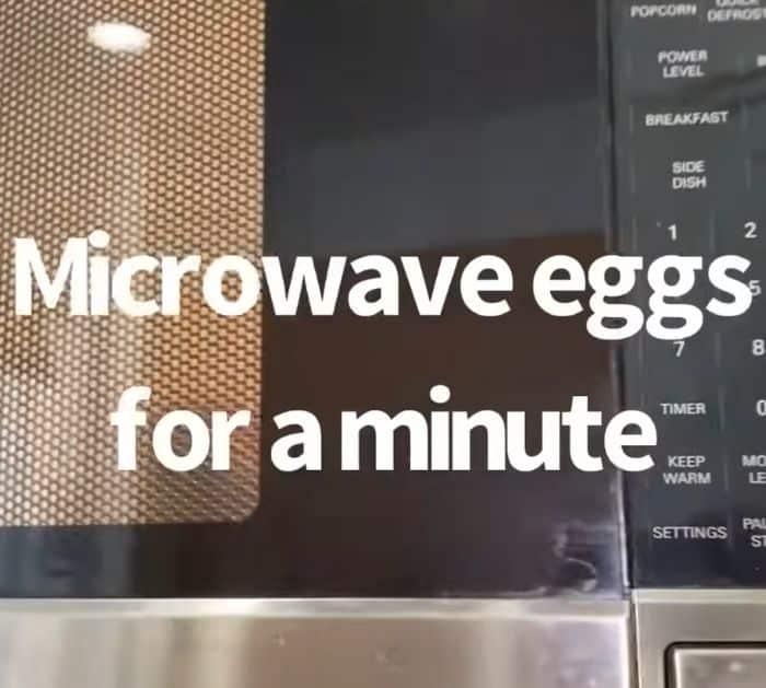 Easy Way to Make Poached Eggs in a Coffee Mug