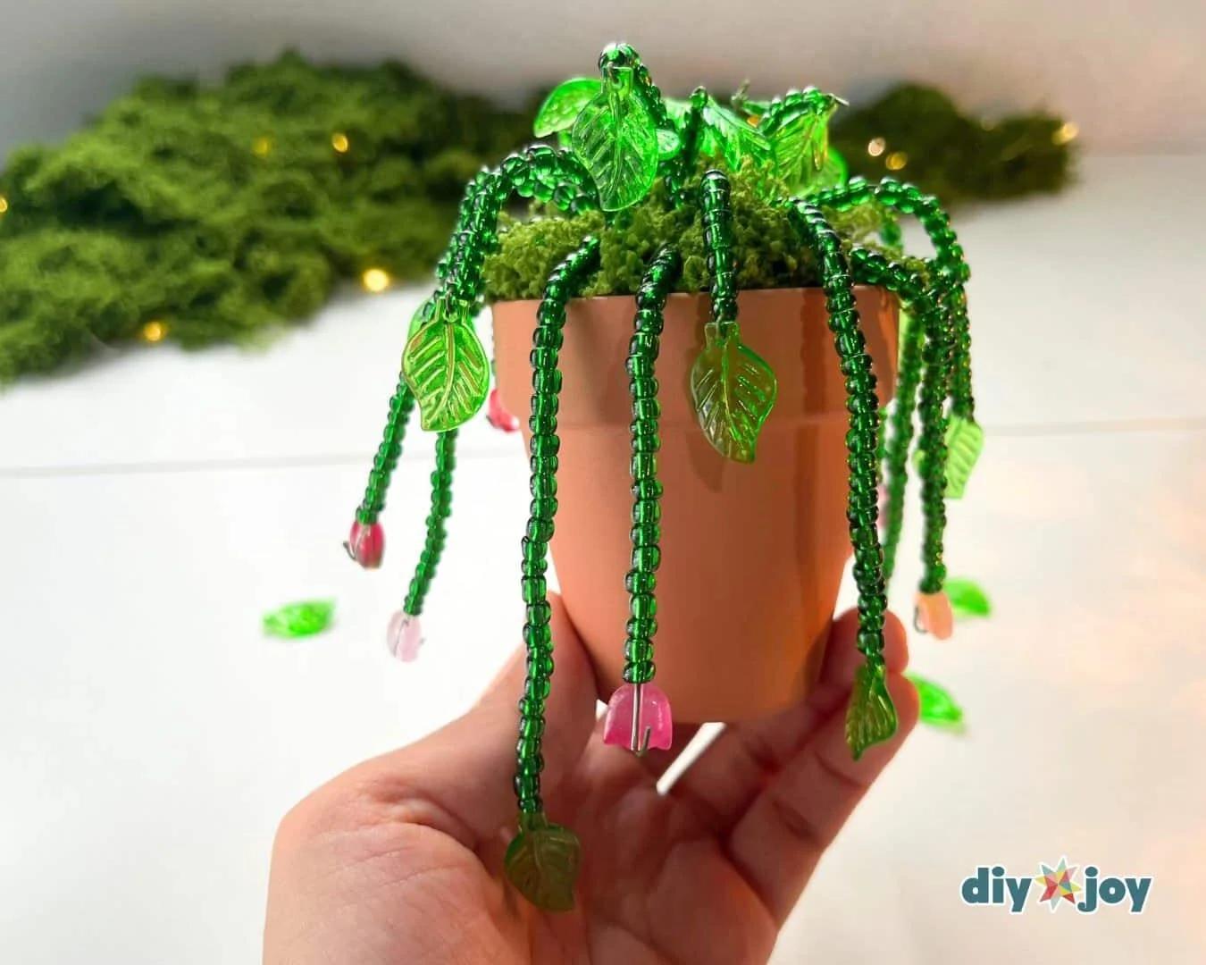 Easy Viral Beaded Plant — diy tiny beaded plant for desk