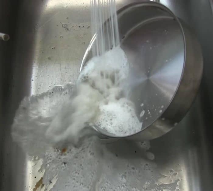 Easy and Cheap Kitchen Cleaning Hack