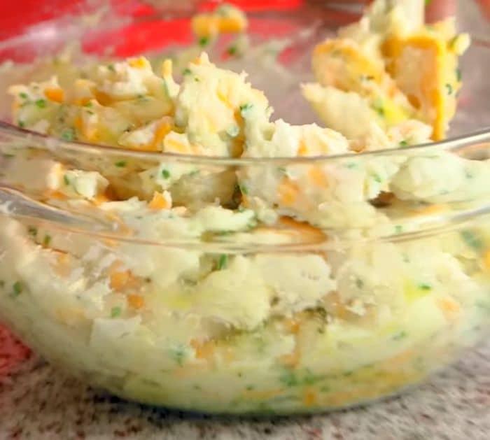 Cheesy Leftover Mashed Potato Muffins Recipe