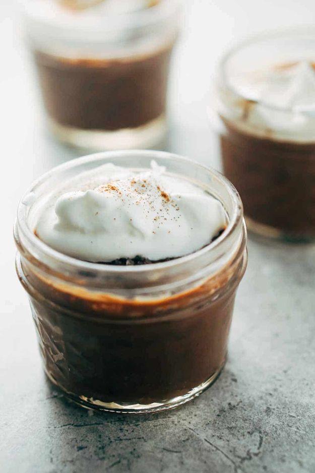 Keto Dessert Recipes - Keto Chocolate Pots De Creme - Easy Ketogenic Diet Dessert Recipes and Recipe Ideas - Shakes, Cakes In A Mug, Low Carb Brownies, Gluten Free Cookies #keto #k