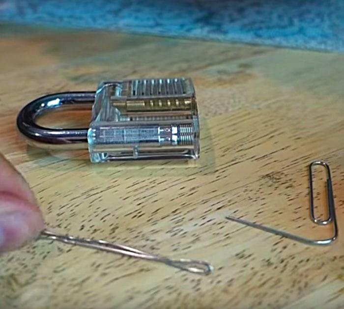 Quick Easy Steps To Pick A Lock With A Paper Clip