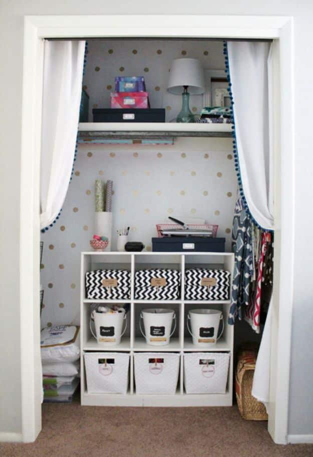 Wow Factor Craft Closet, a popular craft room idea pick from this roundup and a project worth repeating for gifts