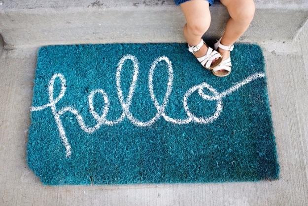 DIY Welcome Mats - DIY Hello Doormat - Greet Guests in Style with These Easy and Cheap Home Decor Ideas for Your Entry. Doormat Tutorials for Creative Ways to Cover Your Floors and