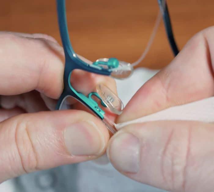 How To Adjust Eyeglasses At Home