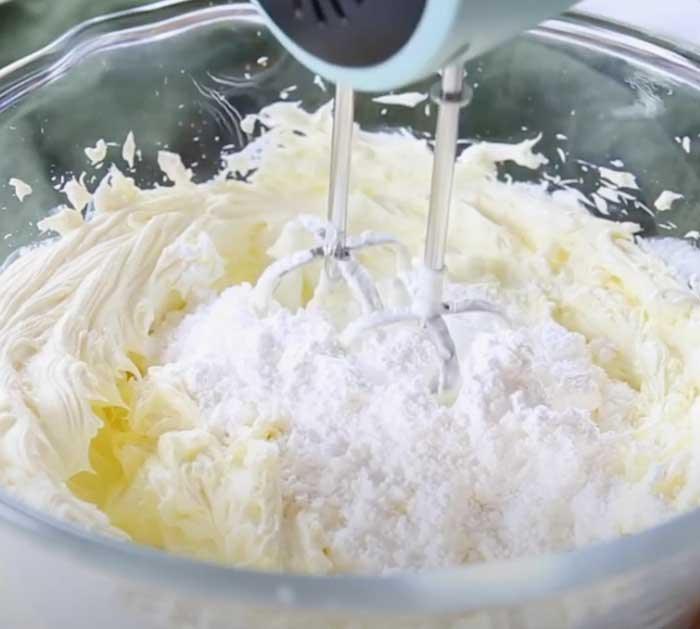 Bailey's Cheesecake Filling - Easy Desserts Recipe