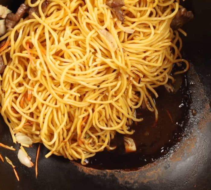 How to Make Beef Lo Mein
