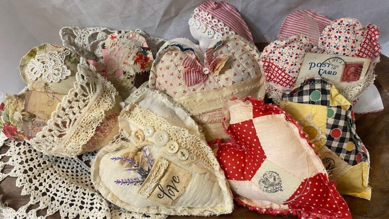 Easy-to-Make DIY Shabby Hearts