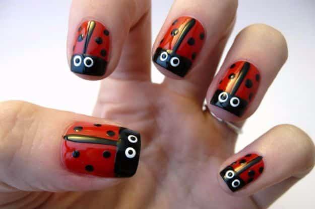 Ladybug Nail Art, a simple design that still looks salon fresh and a colorful look worth saving for your next try