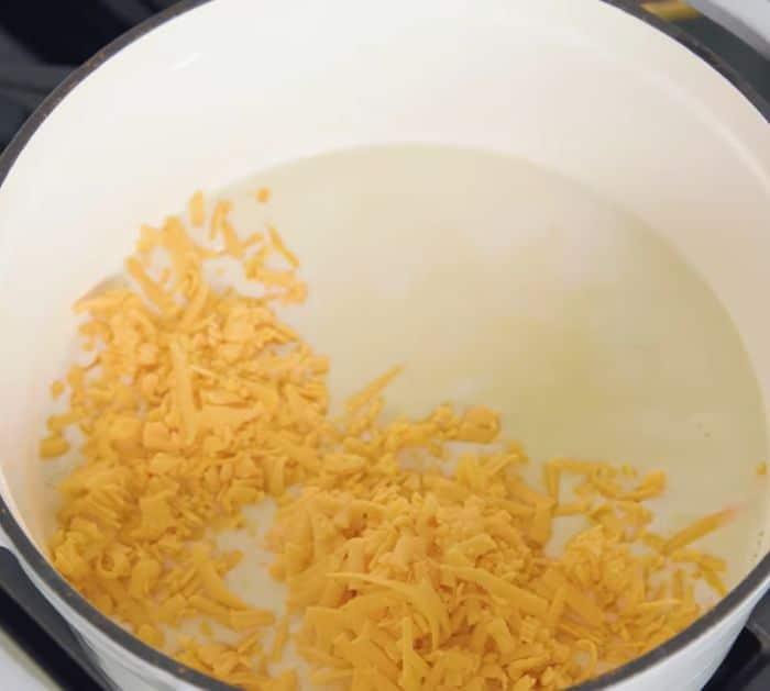 Easy Stovetop Mac and Cheese Ingredients