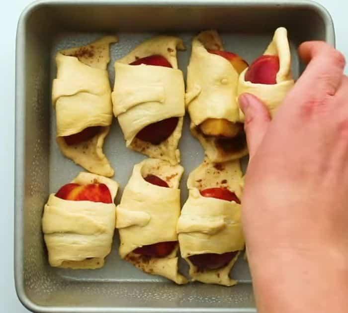 Easy Fresh Peach Dumplings Recipe