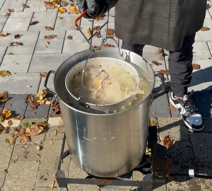 How to Deep Fry a Turkey