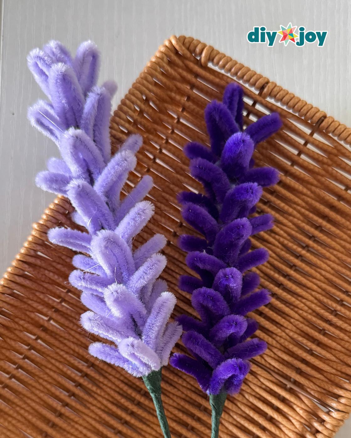 Pipe Cleaner Lavender — must-try Sueeye crafts!