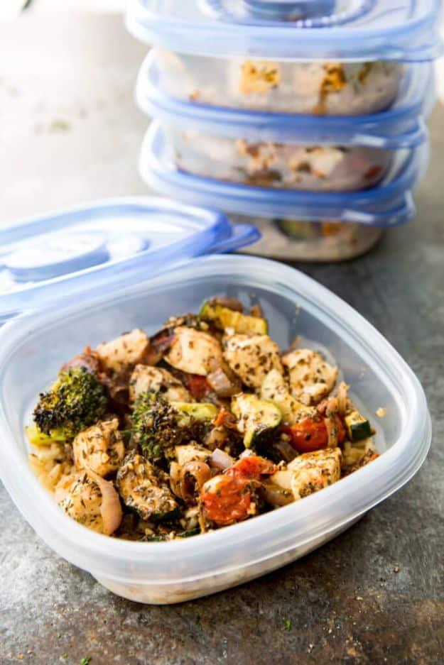 Meal Prep Ideas - Italian Chicken Meal Prep Bowls - Recipes and Planning Tips for Making a Week of Meals - Easy, Healthy Recipe Ideas to Make Ahead - Weeknight Dinners Lunches #mea