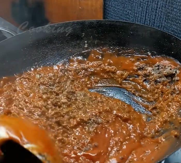 Super Cheesy and Yummy Baked Lasagna Recipe