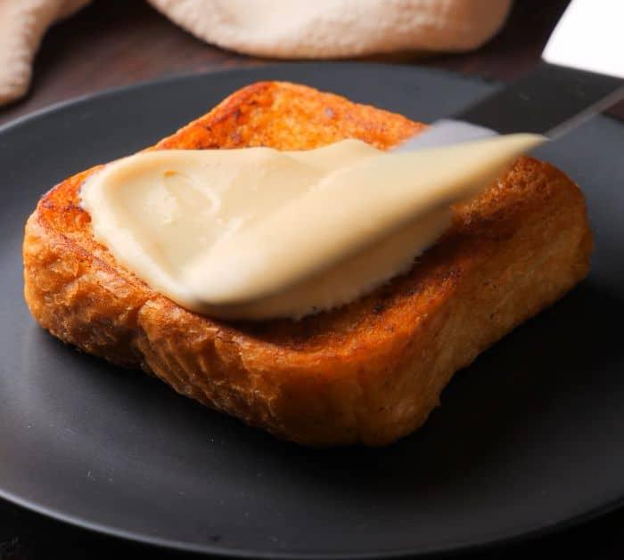 How to Make Creme Brulee French Toast