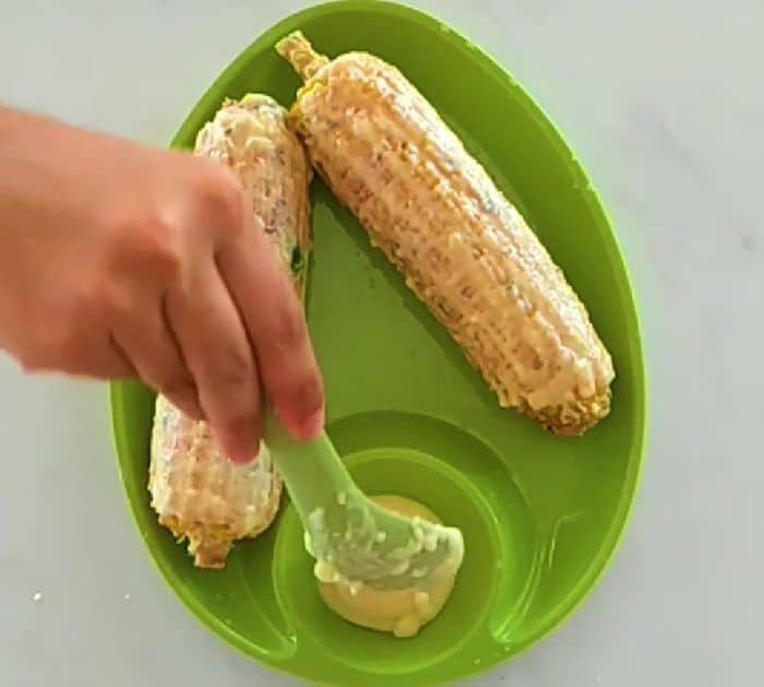 How To Make Mexican Cheesy Corn On Cob
