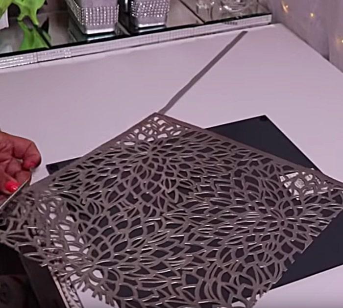 Make a DIY Bling Mirror From A Placemat