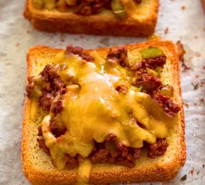 Easy Breakfast Meaty Toast Recipe