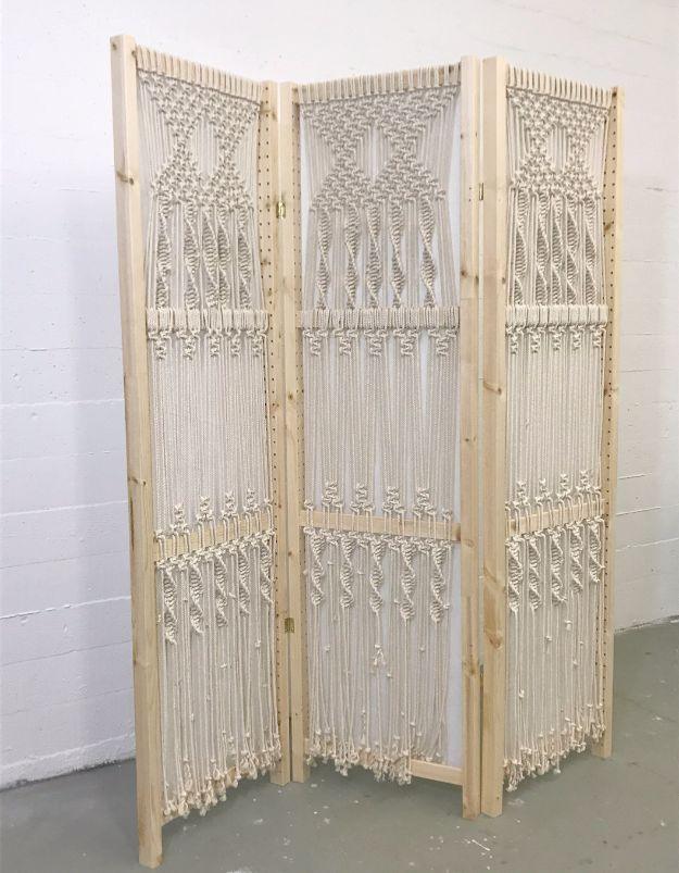 Easy Macrame Folding Screen, a relaxing weekend project with cord and a dowel and a charming handmade gift idea