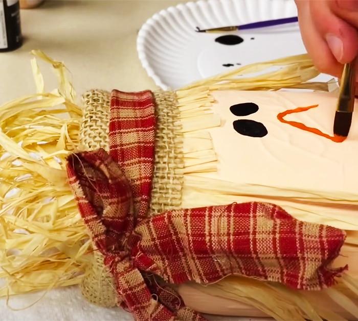 How To Make Scarecrow Mason Jars - DIY Mason Jars - Easy Fall Crafts