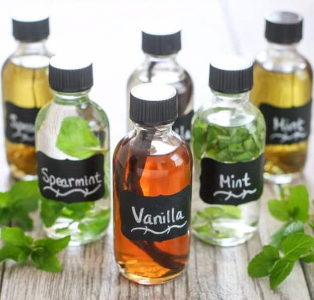 DIY Extracts, simple enough for a beginner and sweet enough to give and a thoughtful gift worth giving this year