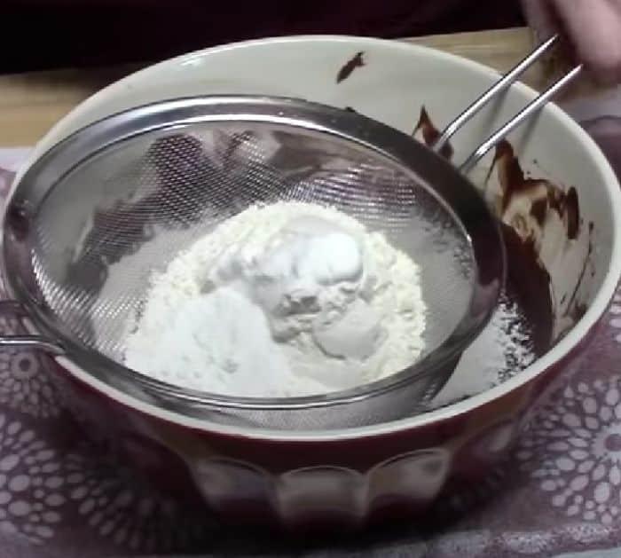 How to make coffee crinkle cookies