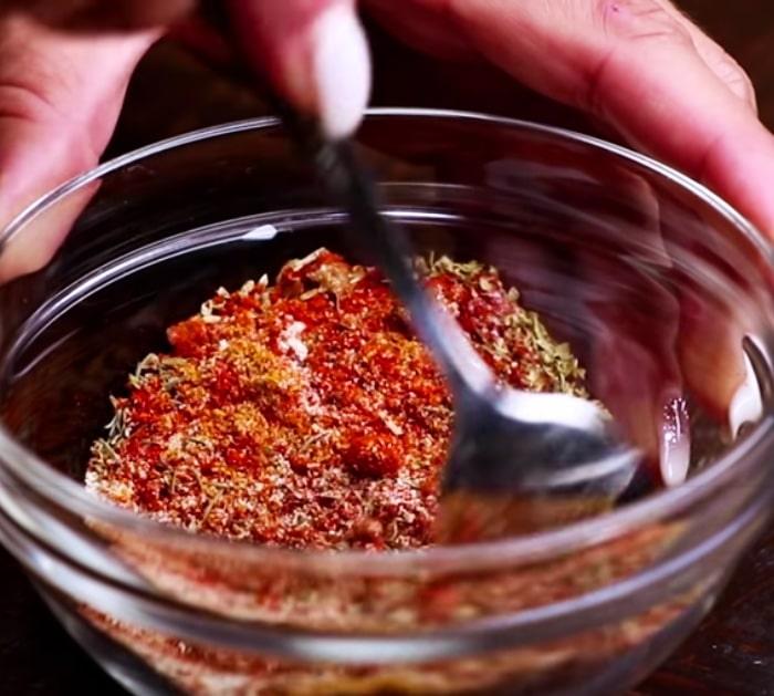 Make A Cajun Spice Rub For Steak Bites