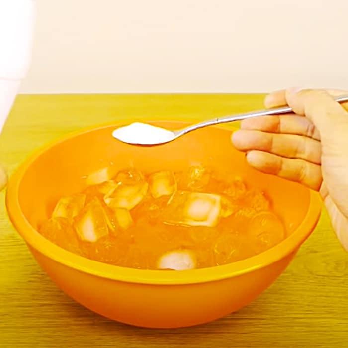 Chill A Drink With Ice Water And Salt - Use Salt To Cool Drinks Quickly - How To Ice Beer