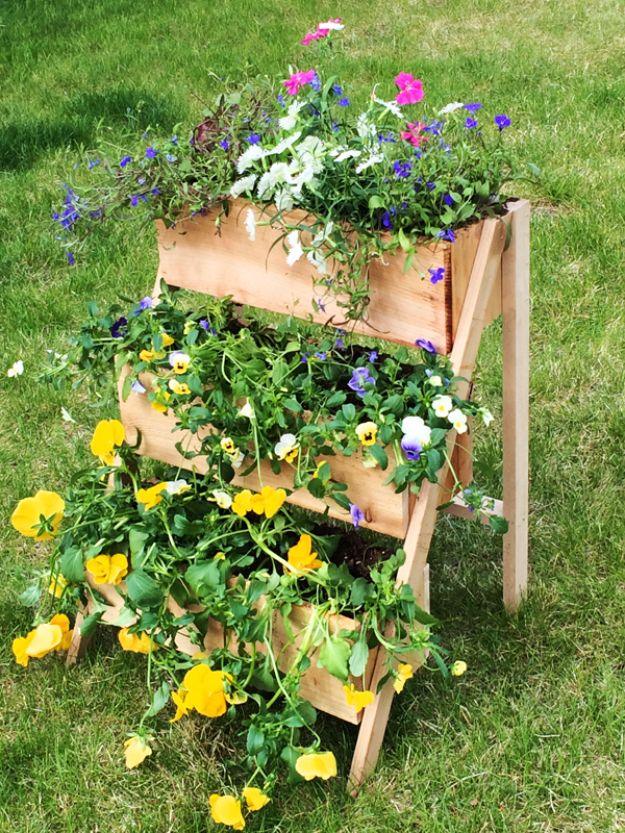 $10 Cedar Tiered Flower Planter or Herb Garden, budget friendly using stuff already sitting in a bin