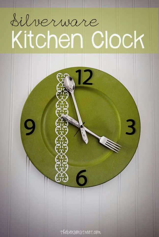 DIY Clocks - DIY Silverware Kitchen Clock - Easy and Cheap Home Decor Ideas and Crafts for Wall Clock - Cool Bedroom and Living Room Decor, Farmhouse and Modern