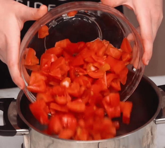 How to Make Bloody Mary Popsicles