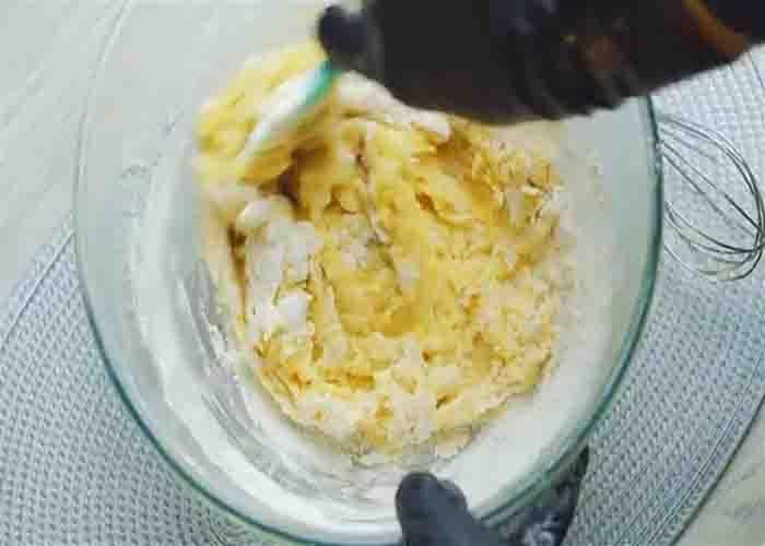 Making the lemon curd cookie batter