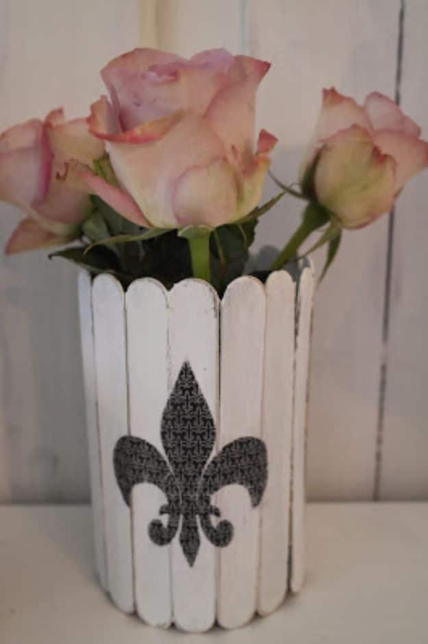 Shabby Chic Vase, quick enough to finish over a weekend and a clever way to reuse scraps you already have