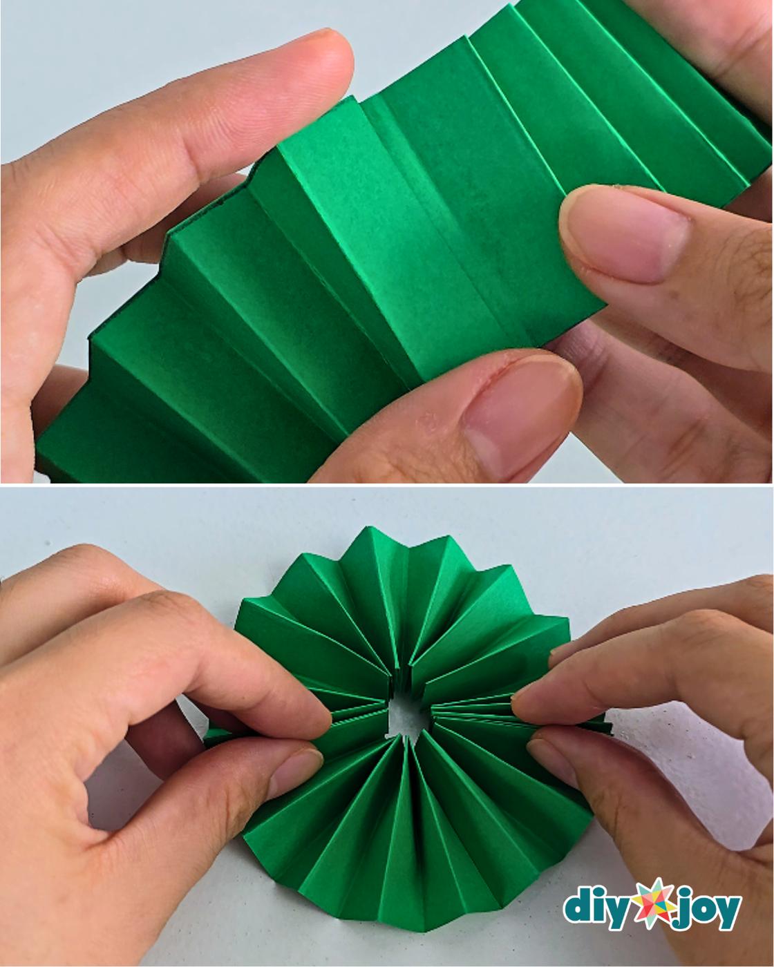 Step-by-Step Guide to Creating a Christmas Paper Wreath