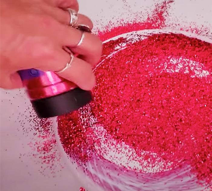 DIY Christmas Decor - Christmas Crafts - DIY Peppermint Ornaments