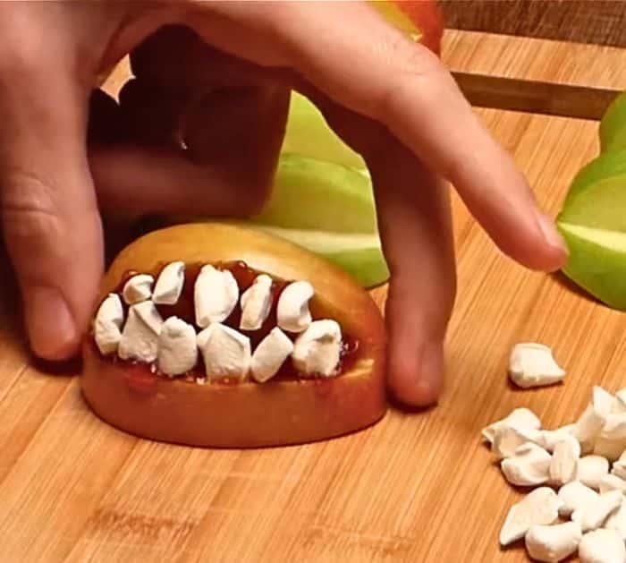 How to Make Apple Marshmallow Teeth