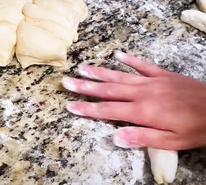 Olive Garden Breadsticks Recipe - At Home Recipes