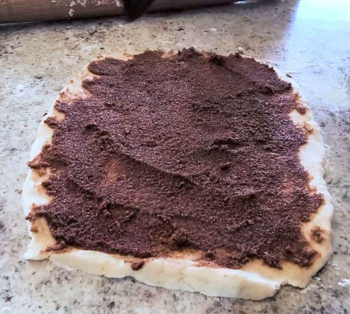 Easy Air Fryer Cinnamon Rolls Ingredients