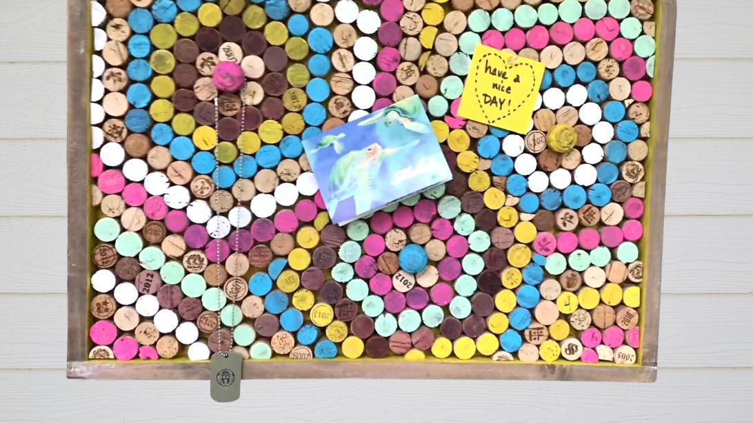 DIY Wine Cork Board